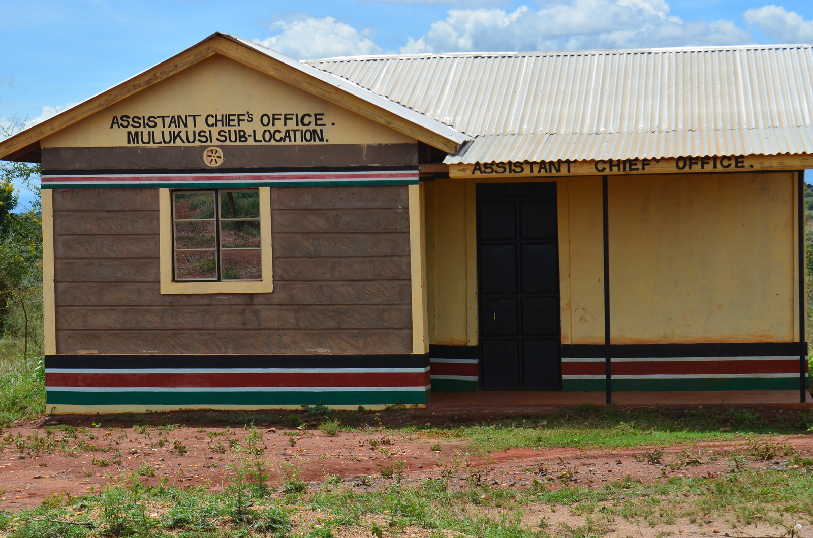 Complete roofing and finishing works of  Assistant chief's office in Mulukusi Location